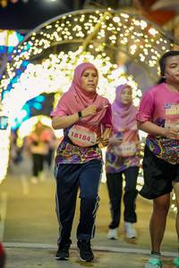 BIB: 18184
                            <button type="button" onclick="openModal(24740872)" class="btn btn-primary btn-sm float-right btn-popup" data-toggle="modal" data-target=".modal-high-quality">
                        <i class="fas fa-shopping-cart"></i> Add to Cart
                    </button>
                                            <button type="button" onclick="isThisMe(24740872, true)" class="btn btn-success btn-sm float-right btn-popup btn-isme hidden" data-toggle="tooltip" data-placement="bottom" title="นี่คือรูปของคุณใช่ไหม คลิกที่นี่เพื่อเอาเข้าอัลบั้ม">
                        <i class="fas fa-plus"></i> Add to album
                    </button>
                    <button type="button" onclick="isThisMe(24740872, false)" class="btn btn-warning btn-sm float-right btn-popup btn-isnotme hidden">
                        <i class="fas fa-ban"></i> Remove from album
                    </button>